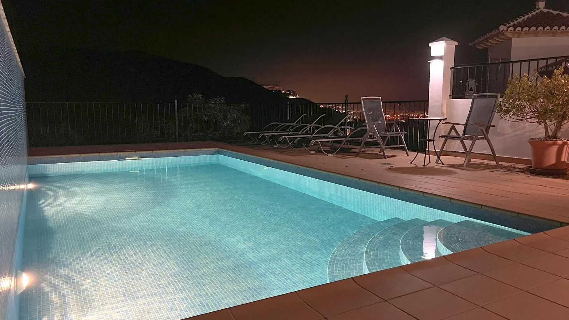 Beautiful Villa With Private Heated Pool In Nerja Torrox